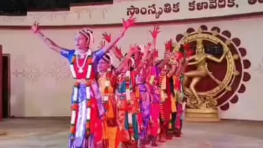 శిల్పారామం లో ఆకట్టుకుంటున్న నృత్య ప్రదర్శనలు