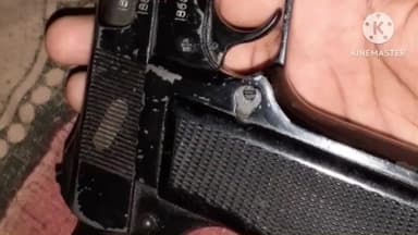 ठेठईटांगर: अंबापानी बोड़ा खांडा सड़क किनारे गड्ढे से पुलिस ने बंदूक बरामद की, पुलिस जांच में जुटी