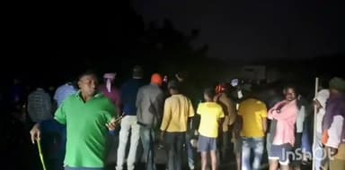 मसलिया: मसलिया थाना क्षेत्र के गोबरा मोड़ के पास सड़क दुर्घटना, बाइक सवार दो युवकों की मौके पर ही दर्दनाक मौत