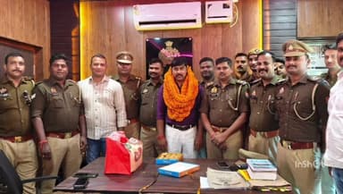 नौतनवा: संपतिहा चौकी प्रभारी के जनपद से तबादले पर दी गई भावभीनी विदाई