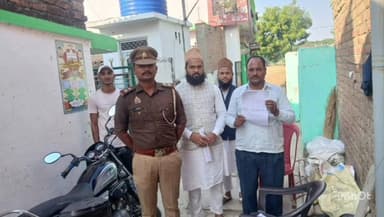 नौतनवा: संपतिहां चौकी पुलिस ने क्षेत्र की मस्जिदों पर पहुंचकर लाउडस्पीकर की परमिशन की जांच की