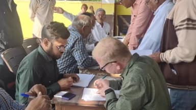 हुरड़ा: गुलाबपुरा में 204 पेंशनरों ने जमा किए जीवित प्रमाण पत्र