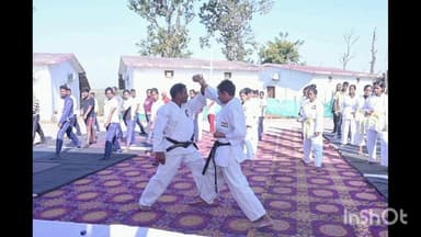 मैनपाट: कमलेश्वरपुर पहुंचे सीतापुर विधायक, महिलाओं के आत्मरक्षा के दो दिवसीय प्रशिक्षण शिविर में हुए शामिल