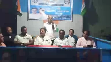 শীতলকুচি: তৃণমূল শ্রমিক ইউনিয়নের উদ্যোগে গোসাইরহাট বাজারে “বাংলার ভোট রক্ষা শিবির”