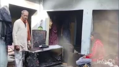 कुलपहाड़: कोनियां में शॉर्ट सर्किट से लगी आग, घर-गृहस्थी का सामान जलकर हुआ राख