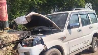 भानुप्रतापपुर: अनियंत्रित होकर स्कॉर्पियो वाहन भानुप्रतापपुर के स्वागत गेट से टकराया, 7 लोग हुए घायल