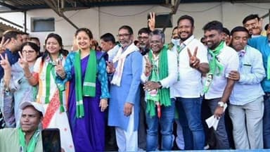 चितरपुर: घाटशिला उप चुनाव में सीएम के साथ चुनाव प्रचार के अंतिम दिन रामगढ़ विधायक ममता देवी भी हुईं शामिल