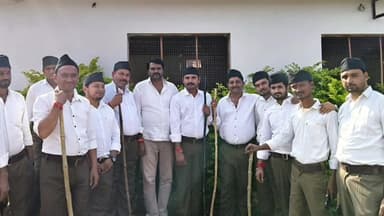 गौरिहार: राष्ट्रीय स्वयंसेवक संघ के 100 वर्ष पूर्ण होने पर बारीगढ़ में हुआ पथ संचलन