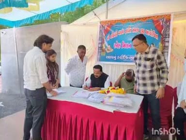 લીંબડી: લીંબડી તાલુકા સમસ્ત વાણંદ સમાજ નો પ્રથમ સમુહલગ્નોત્સવ આયોજન અંતસ્નેહમિલન કાર્યક્રમ યોજાયો.