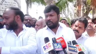 సిద్దిపేట అర్బన్: రెండు రోజుల క్రితం వడ్డెర కులానికి చెందిన ప్రవీణ్ పై దాడి, వెంటనే వ్యక్తిని అరెస్టు చేయాలని, వడ్డెర సంఘం నాయకులు