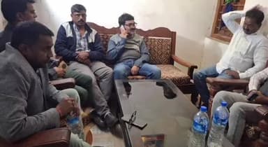 बाघमारा/कतरास: आशु पार्टी प्रमुख सुदेश महतो के आगमन को लेकर महुदा के भुरंगिया में हुई बैठक