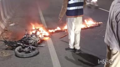 उज्जैन ग्रामीण: देवास रोड पर ट्रक की टक्कर से बाइक में आग, दो युवकों की मौत