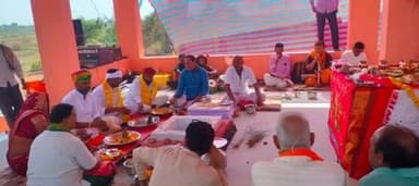 झौथरी: सेचिकली माताजी मंदिर गड़ा पट्टा पीठ की प्राण प्रतिष्ठा महोत्सव का शुभारंभ, श्रद्धा और भक्ति का उमड़ा सैलाब