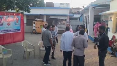 कालापीपल: कालापीपल सामुदायिक स्वास्थ्य केंद्र में लक्ष्य असेसमेंट टीम ने अस्पताल की व्यवस्थाओं का निरीक्षण किया