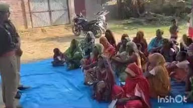 नानपारा: कोडरी में मिशन शक्ति एंटी रोमियो टीम ने चौपाल लगाकर महिलाओं और बालिकाओं को किया जागरूक