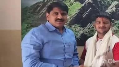 खानापूर विटा: आंतरराष्ट्रीय स्पर्धेसाठी निवड झालेल्या खेळाडूंचे विटेचे माजी नगराध्यक्ष वैभव दादा पाटील यांच्याकडून अभिनंदन