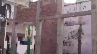 ज़मानिया: गाजीपुर में पुलिस ने मानक से अधिक आवाज वाले 36 लाउडस्पीकर हटवाए, एक लाउडस्पीकर उतारा गया और आवाज कम कराई गई