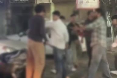 ਲੁਧਿਆਣਾ ਪੂਰਬੀ: ਹਰਗੋਬਿੰਦ ਨਗਰ ਲੁਧਿਆਣਾ ਵਿੱਚ ਦੋ ਧਿਰਾਂ ਵਿੱਚ ਝਗੜਾ, ਇੱਕ ਵਿਅਕਤੀ ਗੰਭੀਰ ਜਖਮੀ,ਵੀਡਿਓ ਆਈ ਸਾਹਮਣੇ