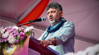 ಕೂಡ್ಲಿಗಿ: ಕಾಂಗ್ರೆಸ್ ಸರ್ಕಾರದ ಐದು ಗ್ಯಾರಂಟಿಗಳು ಇಡೀ ದೇಶಕ್ಕೆ ಮಾದರಿಯಾಗಿವೆ ಪಟ್ಟಣದಲ್ಲಿ ಉಪಮುಖ್ಯಮಂತ್ರಿ ಡಿ.ಕೆ.ಶಿವಕುಮಾರ್ ಹೇಳಿಕೆ