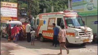 ସୋରଡା: ସୋରଡ଼ା ଥାନା ଅନ୍ତର୍ଗତ ଗୋଚ୍ଛାବାଡ଼ି ଠାରେ ଜଣେ ବୁଲା ବିକା ମହିଳାଙ୍କୁ ବାଇକ ଚାଳକ ଧକ୍କା ଦେଇଥିବା ବେଳେ ଦୁଇ ଗୁରୁତର ସୂଚନା