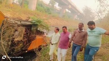 किरावली: आगरा टर्मिनल नहर में सफाई शुरू, सीकरी नहर अभी भी सफाई का इंतजार कर रही है