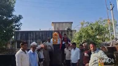 वल्लभनगर: भींडर व खेरोदा में पूर्व गृहमंत्री व स्वतंत्रता सेनानी गुलाब सिंह शक्तावत की पुण्यतिथि पर कार्यकर्ताओं ने दी श्रद्धांजलि