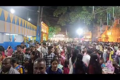 আজাৰা: পলাশবাৰী ৰাস মহোৎসৱত ৫ম দিনা ৰাইজৰ ব্যাপক ভিৰ