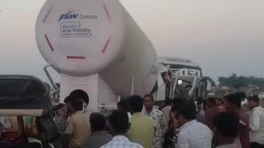 पुसद: कासोळा फाटा येथे ट्रॅव्हल्स आणि कंटेनर चा अपघात ; ग्रामिण पोलीस ठाण्यात गुन्हा दाखल