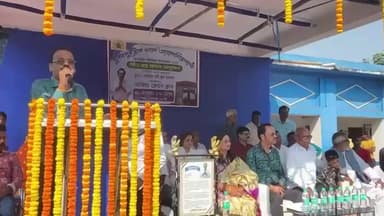 মেজিয়া: দুর্লভপুর ট্রাক ওনার্স অ্যাসোসিয়েশনের তরফে শীতবস্ত্র প্রদান অনুষ্ঠান অনুষ্ঠিত হল মেজিয়ায় হাইস্কুল ময়দানে