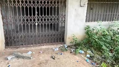 चाकुलिया: चाकुलिया में अधूरा मॉडल स्कूल बना असामाजिक तत्वों का अड्डा