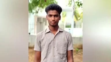 பரமத்தி வேலூர்: மேலபாலப்பட்டியில் ஐ.டி.ஐ கல்லூரி மாணவருக்கு அருவாள் வெட்டு - இருச்சக்கர வாகனத்தில் வந்த மர்மநபர்கள் வெறிச்செயலால் பரபரப்பு