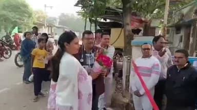 निवाड़ी: निवाड़ी स्वास्थ्य केंद्र से विश्व एड्स दिवस पर जागरूकता रैली निकाली गई, एसडीएम ने दिखाई हरी झंडी