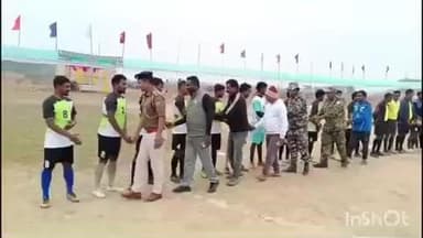 खरसावां: गोपालपुर में तीन दिवसीय फुटबॉल प्रतियोगिता शुरू, आमदा ओपी प्रभारी रामरेखा पासवान ने किया उद्घाटन