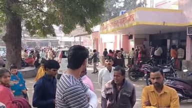 महमूदाबाद: बाबाबाग के पास रोड किनारे खड़े बुजुर्ग को बाइक ने मारी टक्कर, हुई दर्दनाक मौत