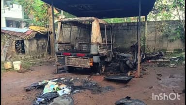 തിരുവനന്തപുരം: ചിറയിൻകീഴിൽ ആർഎസ്എസ് പ്രവർത്തകന്റെ വീട്ടിലെ വാഹനങ്ങൾ കത്തി നശിച്ചനിലയിൽ