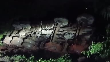 పుల్లంపేట : జాతీయ రహదారిపై రోడ్డు ప్రమాదం