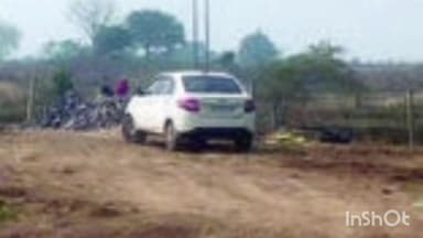 गोंडपिंपरी: आक्सापुरातील आदिवासींच्या 'त्या' वादग्रस्त जागेसाठी मुरुमाची चोरी,
सरकारी जमिनीतील गौण खनिजाचा बेकायदेशीर वापर