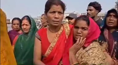 मुगलसराय: जलीलपुर में युवक की हत्या के खुलासे की मांग को लेकर ग्रामीण सड़कों पर उतरे, हत्यारों की जल्द गिरफ्तारी की मांग