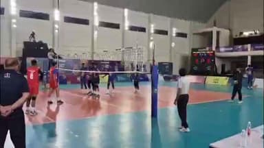 लाडपुरा: नयापुरा रघुराई स्टेडियम में खेलो इंडिया यूनिवर्सिटी गेम 2025 के तहत वॉलीबाल प्रतियोगिता का आयोजन हो रहा है