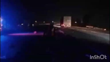 राळेगाव: ट्रेलरची डीवाईडरला धडक बसून अपघात सुदैवाने जीवितहानी टळली कारेगाव नदीसमोरील घटना