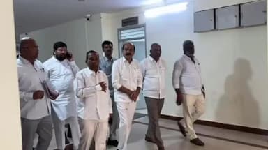 సంగారెడ్డి: పాశమైలారంలోని సిగాచి పరిశ్రమ ఘటనలో మరణించిన కుటుంబాలకు పరిహారం ఇవ్వాలని కలెక్టర్ ను కోరిన టిఆర్ఎస్ ఎమ్మెల్యేలు