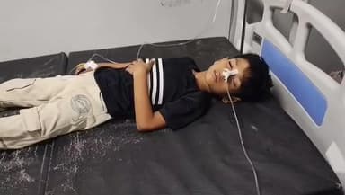 खरगौन: महेश्वर में खेलते हुए 4 बच्चों ने रतनजोत के बीज खाए, बीमार होने पर खरगोन अस्पताल में भर्ती