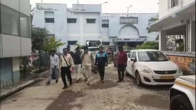 নন্দীগ্রাম ১: জন সচেতনতার লক্ষ্যে আজ নন্দীগ্রাম বাজারে এডস বিরোধী পদযাত্রায় সামিল সীতানন্দ কলেজের ছাত্র ছাত্রীরা