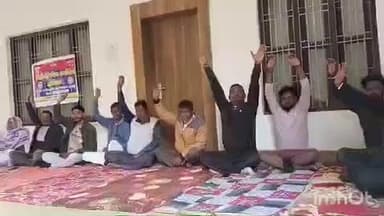 नानपारा: नवाबगंज ब्लॉक में इंडियन रिपब्लिकन पत्रकारिता संगठन ने BDO पर भ्रष्टाचार के आरोप में शुरू किया आमरण अनशन