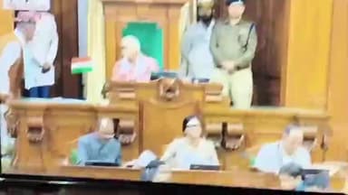 अगिआंव: बिहार विधानसभा का शीतकालीन सत्र शुरू, अगिआंव के विधायक महेश पासवान ने ली शपथ, उम्मीदों का नया अध्याय