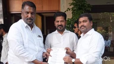 చొప్పదండి: ముఖ్యమంత్రి రేవంత్ రెడ్డికి వినతిపత్రం ఇచ్చిన మంత్రి లక్ష్మణ్ కుమార్, చొప్పదండి ఎమ్మెల్యే మేడిపల్లి సత్యం.