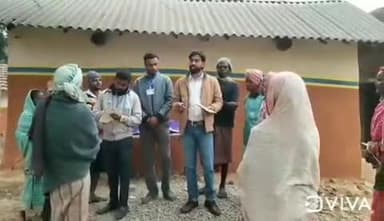 नीमडीह: तिल्ला आमड़ाबेड़ा गांव में विश्व एड्स दिवस पर विधिक साक्षरता शिविर का आयोजन