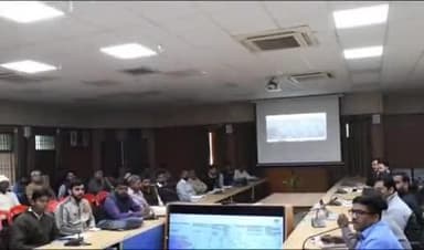 शोहरतगढ़: जिलाधिकारी की अध्यक्षता में कृषक उत्पादक संगठनों के गठन हेतु कलेक्ट्रेट सभागार में जिला स्तरीय निगरानी समिति की बैठक हुई