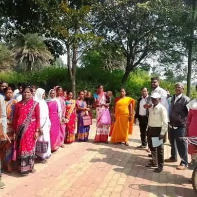 ईचागढ़: गौरागकोचा गांव में विश्व एड्स दिवस पर विधिक जागरूकता शिविर का आयोजन