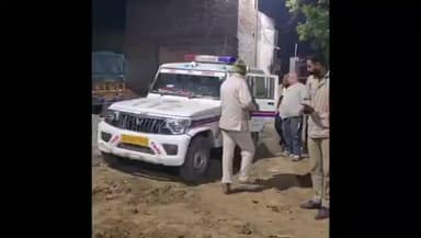 ਅਬੋਹਰ: ਰਾਜਸਥਾਨ ਵਿਖੇ ਨਾਕਾ ਤੋੜ ਕੇ ਭੱਜੇ ਗੱਡੀ ਚਾਲਕਾਂ ਨੂੰ ਅਬੋਹਰ ਵਿਖੇ ਰਾਜਸਥਾਨ ਪੁਲਿਸ ਨੇ ਕੀਤਾ ਕਾਬੂ